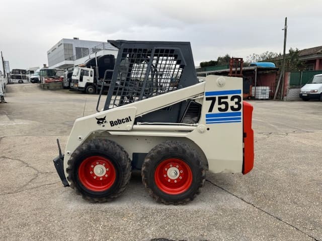 Bobcat 753
